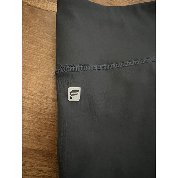 ⭐️3️⃣ for $20 ⭐️ Fabletics cropped leggings - Picture 4 of 5